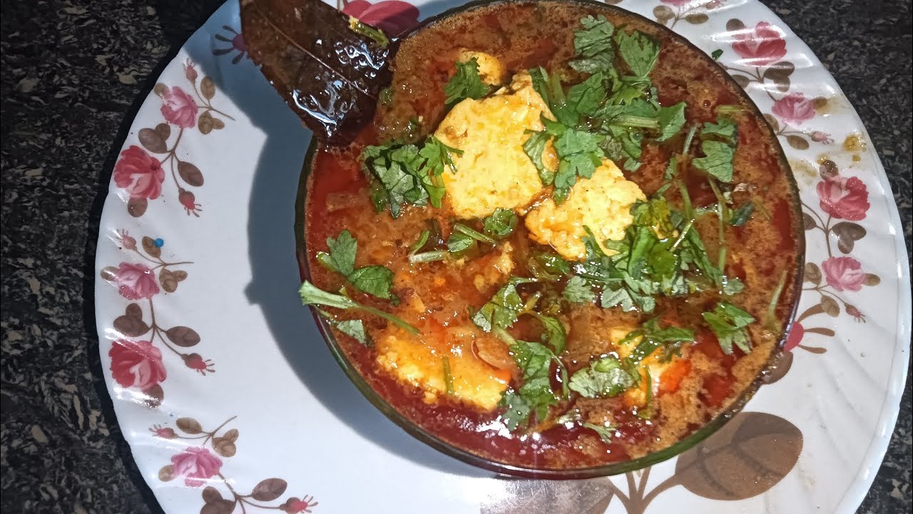 रेस्टोरेंट स्टाइल कड़ाई पनीरघर पर खाने में बहुत ही टेस्टी बनता है एक बार जरूर ट्राई करें