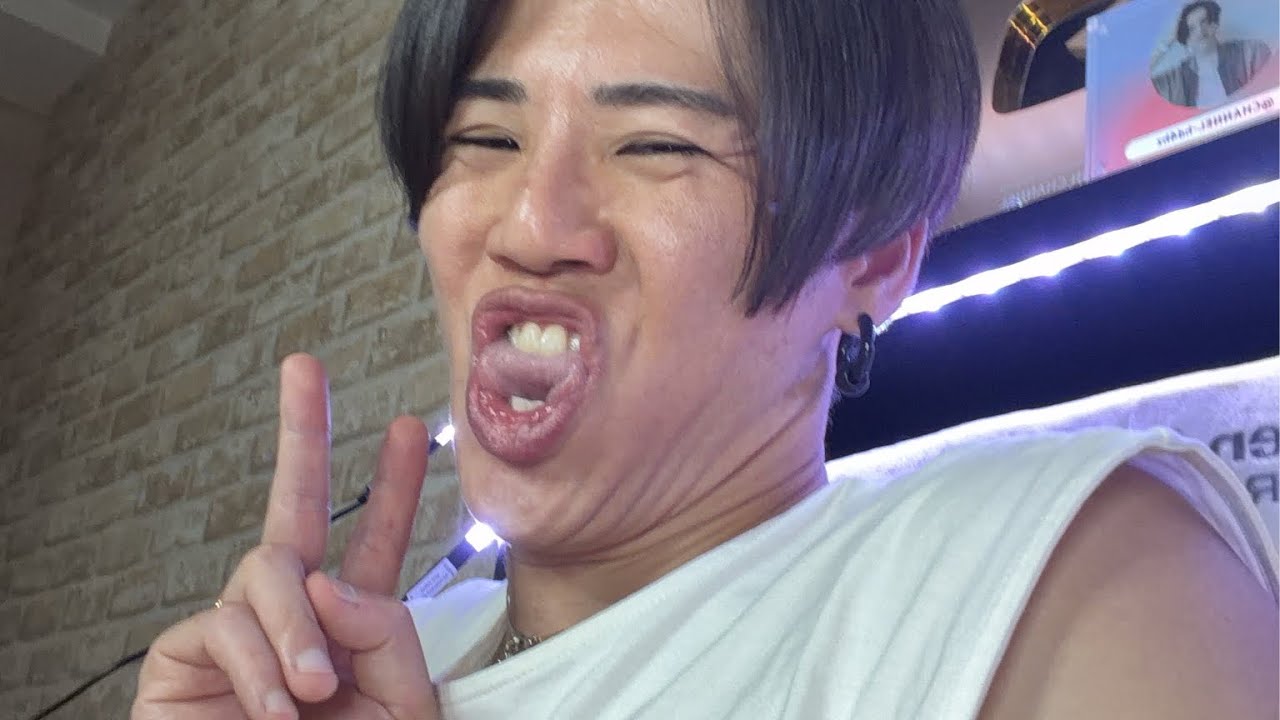 へんな配信 - YouTube
