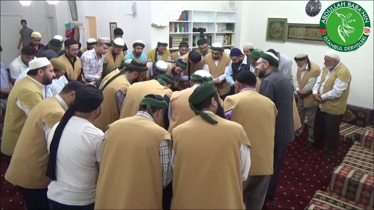 Medinede Bir Pazar Nur İnci Mercan Saçar