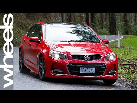 holden-commodore-ss-v-redline-review-|-car-reviews-|-wheels-australia