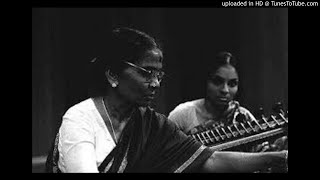 dinamaNi vamsha tilaka-harikAmbhOji-tyAgarAja - Smt. T Brinda