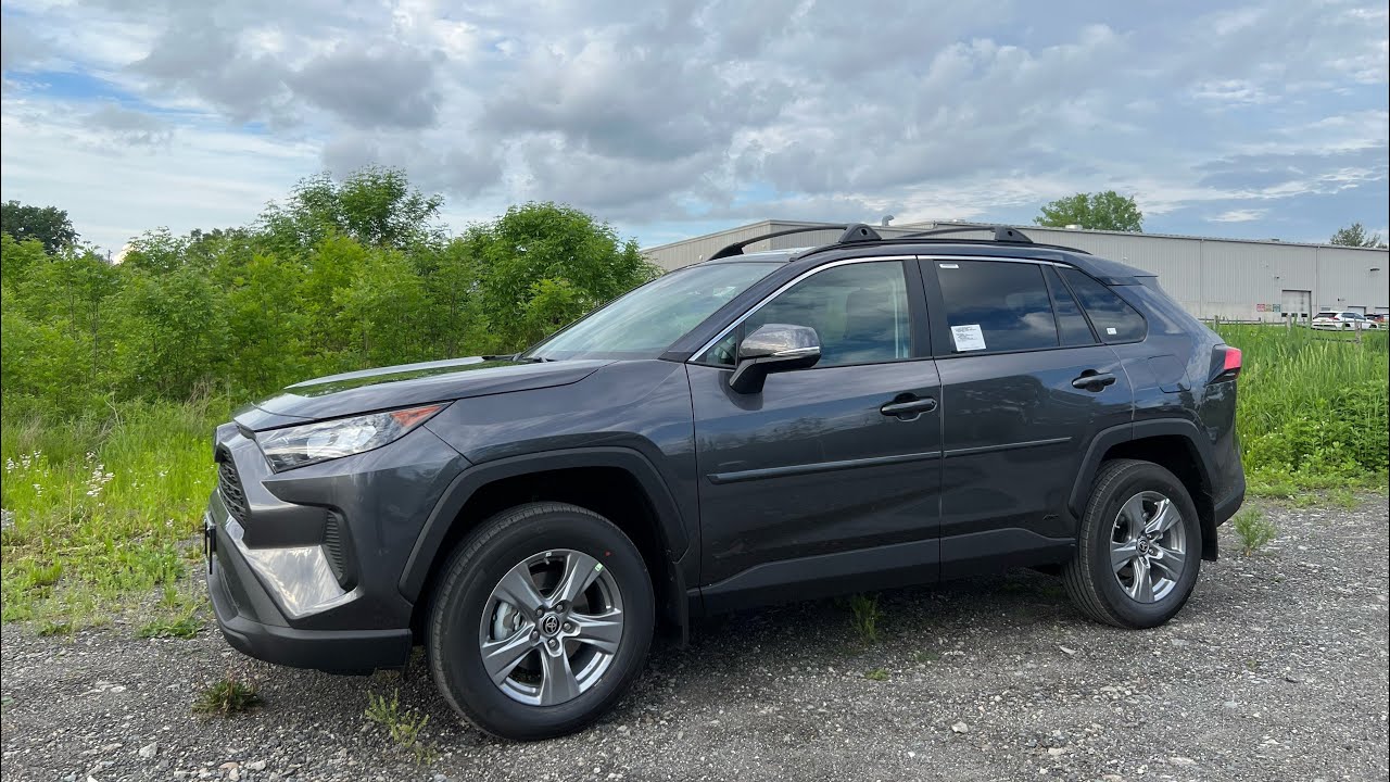 The 2022 Toyota RAV4 Hybrid LE - (the one you want) - YouTube