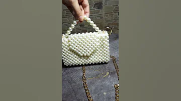 طريقة عمل شنطة من الخرز اللؤلؤ من الصفر الفيديو كامل في القناة DIY Pearls Beaded Bag For Beginners 