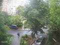 Момент броска гранаты во двор Запорожского шоссе 80.