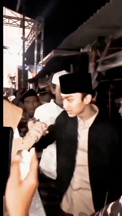 Story Wa Adabnya Gus Azmi yang bikin salut semua orang😊
