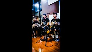 Fadly Padi Radiohead Akustik