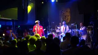 ME FIRST AND THE GIMME GIMMES - Heart Of Glass (Blondie) @PETIT BAIN (02-07-2019)