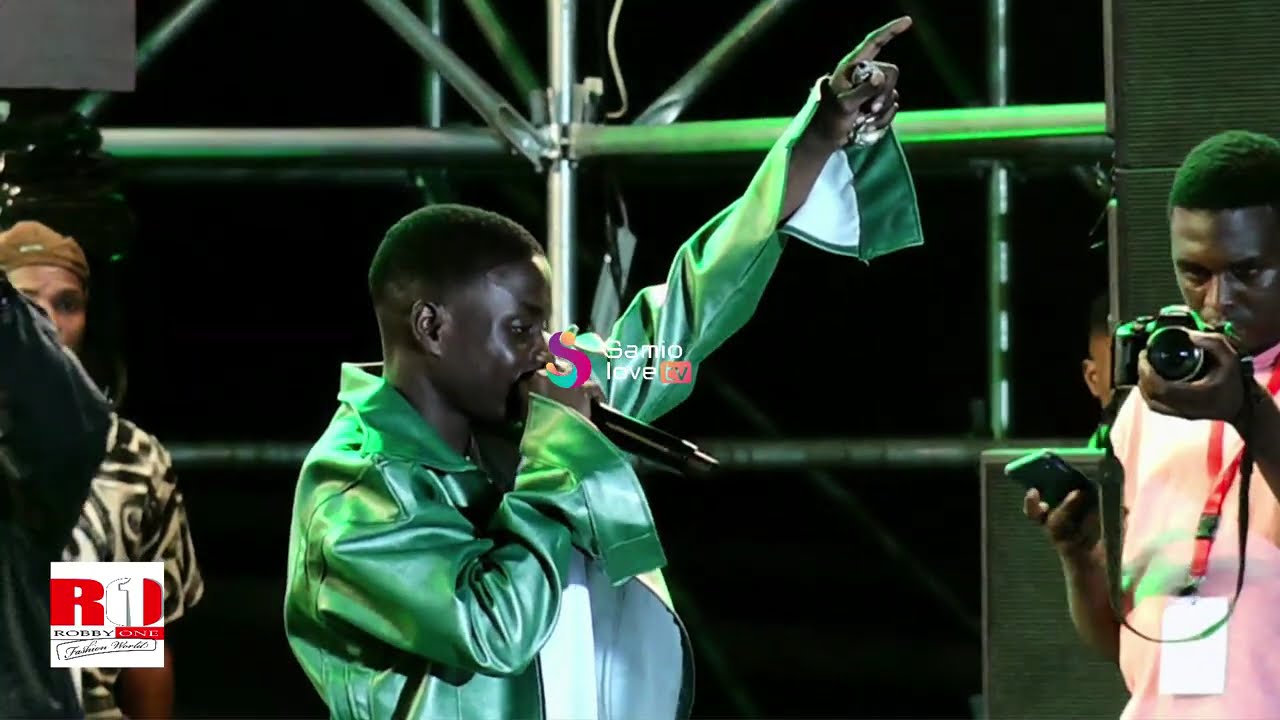 DOGO PATEN AMEONESHA UKUBWA WAKE MBELE YA WASANII WENZAKE| WATU ZAIDI YA ELFU 50 WAMPA MAUA YAKE