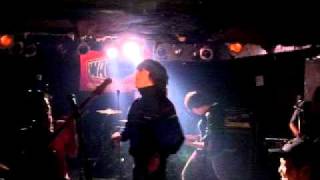 20101024scuttle@wall.AVI