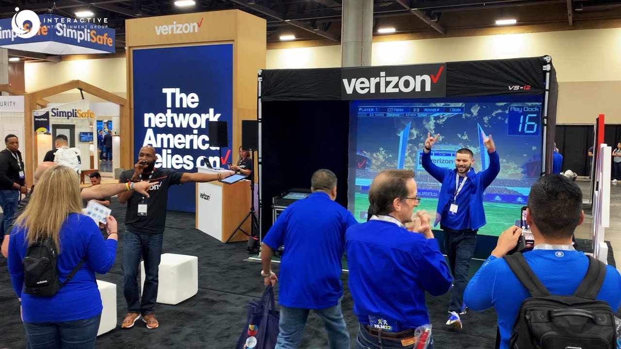 Verizon's Interactive Booth Concept at Best Buy's HLM22 YouTube