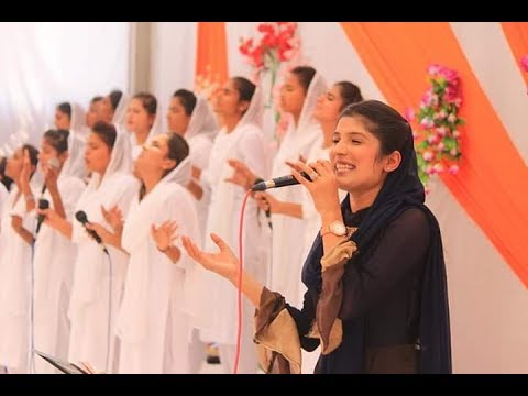 Har Mushkil de vich Live worship song Sister Romika Masih