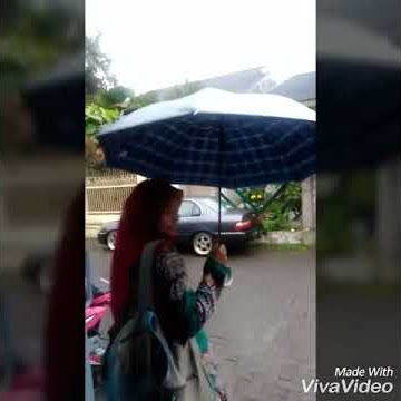 Parodi Lucu lagu payung hitam