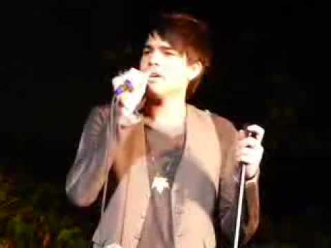 adam lambert - dust in the wind - upright cabaret