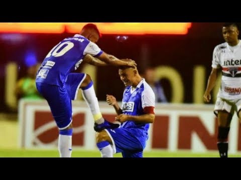 Τρομερή κομπίνα σε