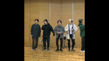 Thumbnail of maniac. #straykids #kpop #bangchan #leeknow #jeongin #hyunjin #seungmin #felix #changbin #han