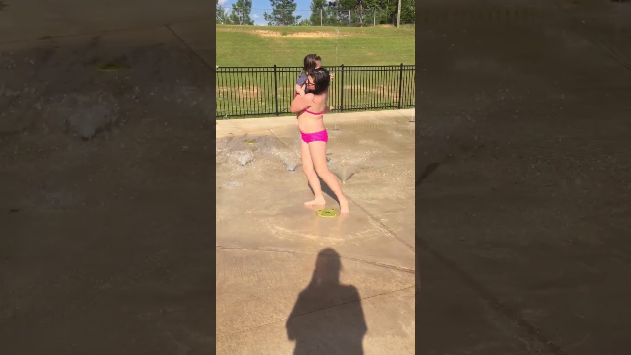 IMG_7714.MOV Splash Pad