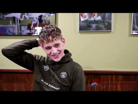 JAmie van Boxtel bij het Regio Artiesten Café