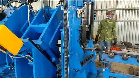 Máy đột V CNC Made in Việt Nam - KH Hà Nội