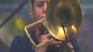 Watch El Tri Presta video