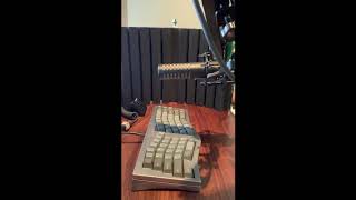 LZ Physix typing test - carbon fiber plate, tealios v1 with vint black stems