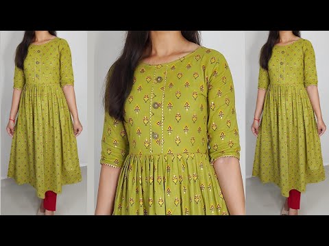 Anchor Akshayaa Gorgeous Stills — Social News XYZ | Frock for women, Long dress  design, Kalamkari dresses