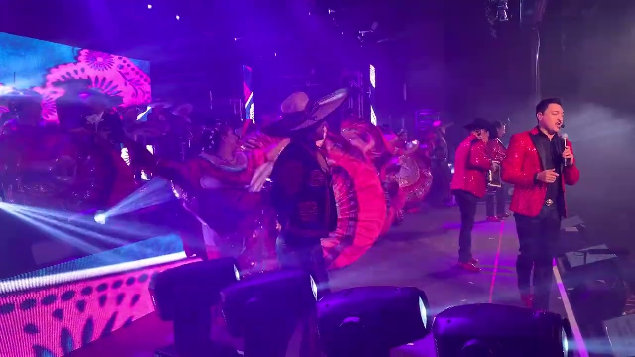Tigres de Norte at Fantasy Springs Casino | Dancing for or with artists