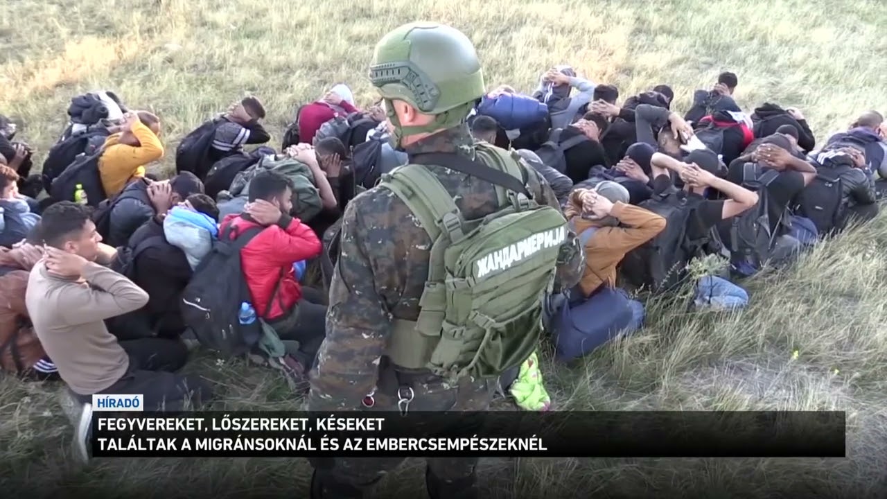 Fegyvereket, lőszereket, késeket találtak a migránsoknál és az embercsempészeknél