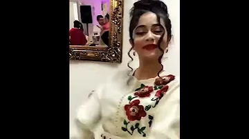 فتاة مغربية ترقص على أغنية ياليلي ياليلا بطريقة رائعة 