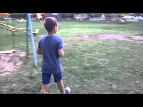 Hide and seek / De-a v-ați ascunselea