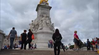 London trip - Day 2: Buckingham palace, Big Ben, Sea life london aquarium, M&amp;M world