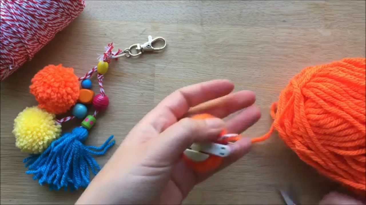 Pom Pom Craft: Pompom Bag Charm & Key Ring