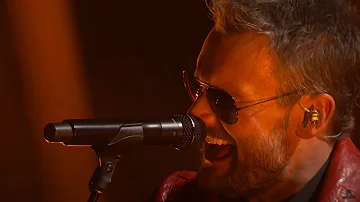 Eric Church – Heart On Fire (Live From The 55th Annual CMA Awards)