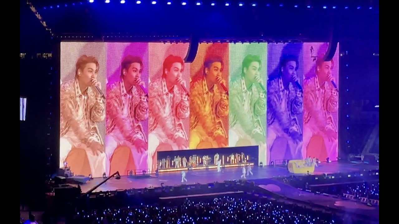 [4K] BTS @ SoFi | 11272021 | Life Goes On + Boy With Luv | PTD - DAY 1 | View from VIP 223 sec