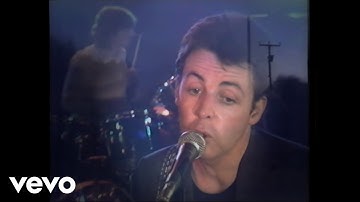 Paul McCartney & Wings - Getting Closer (Remastered Music Video)