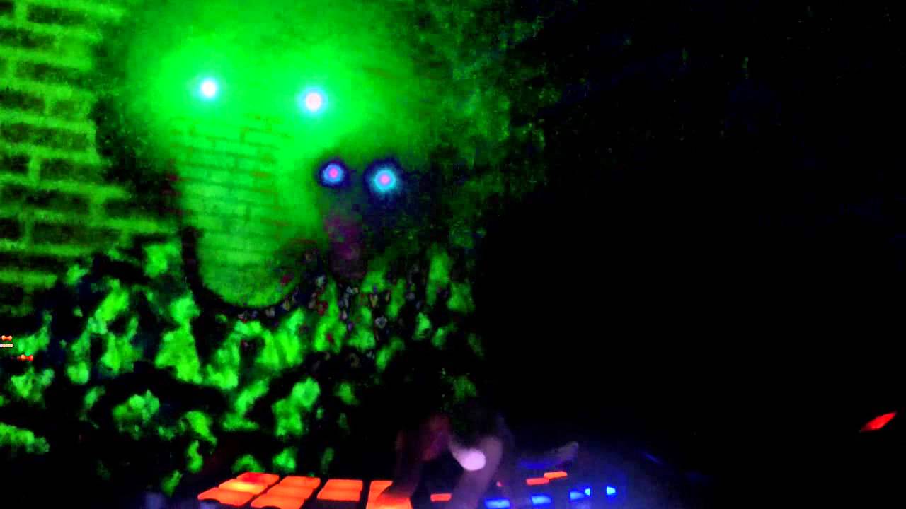 Niño Árbol - Fritos