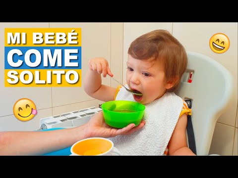 Video: Cómo Enseñarle A Su Bebé A Comer Solo
