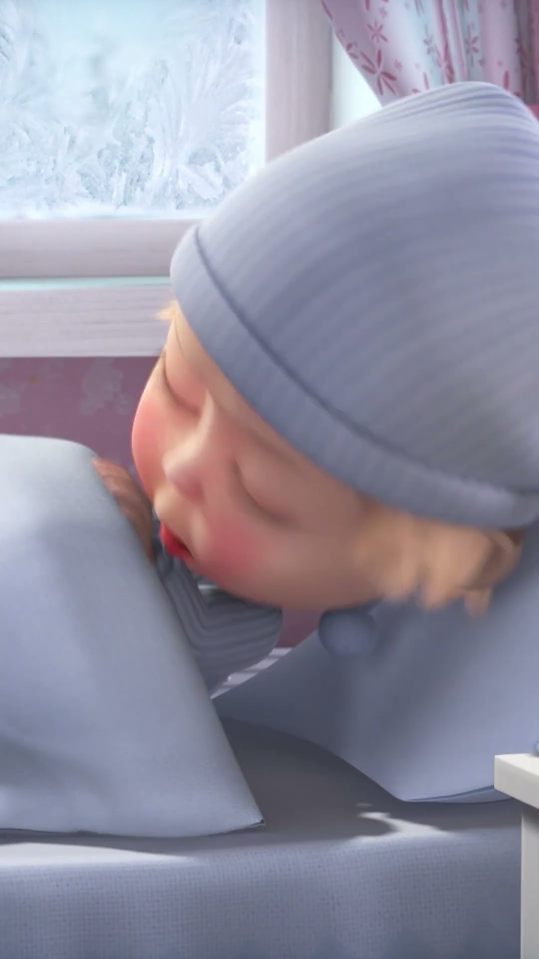 Еще 5 минут! ⏰ ‍? #Shorts #машаимедведь #КемБыть? #MashaandtheBear