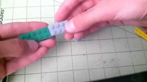 How to make an ipod touch/iphone tripod with lego creationary peices