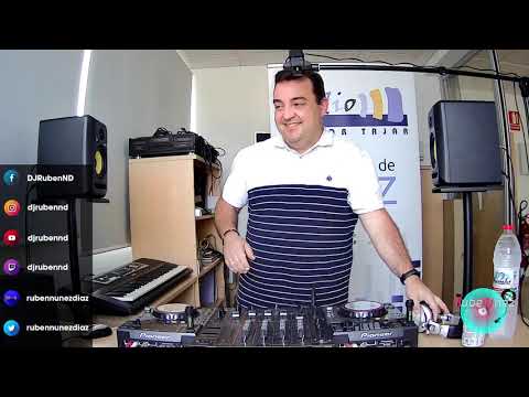 在 YouTube 上觀看「This is House 042 by Rubén Núñez」