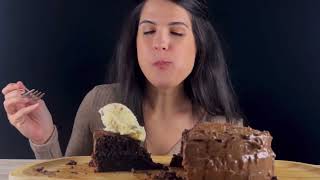 ASMERI EATS *BITES ONLY* CHOCOLATE CAKE & ICECREAM ASMR