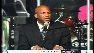 Video thumbnail of "Donnie McClurkin - just for me"