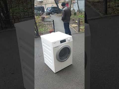 Miele W1 Classic доставлена в официальный сервисный центр Дойч Механика для ремонта электроники 🇩🇪