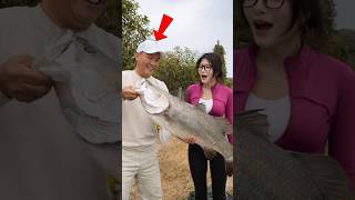 Beginner Struggles Until Expert Hooks Giant Fish In Seconds