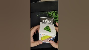 Pyraminx cube unboxing 👏 #pyraminx #rubikscube #unboxing