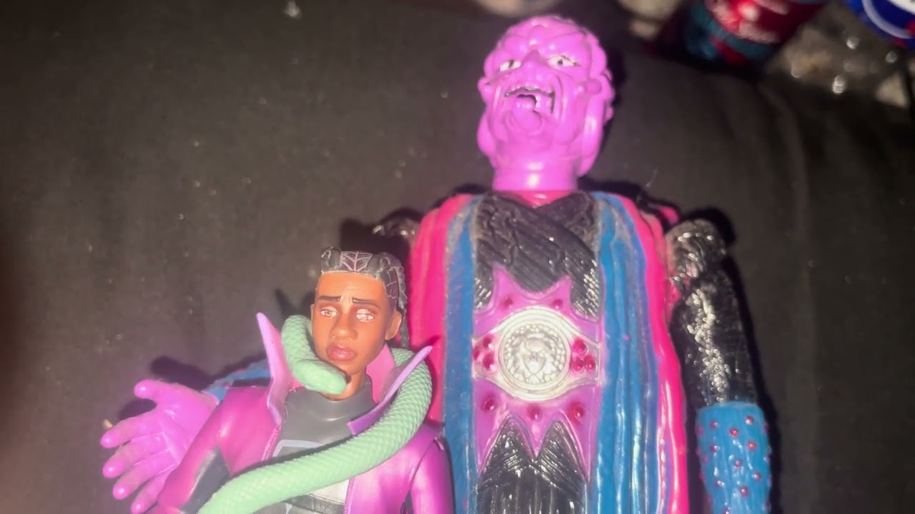 It’s evil Ivan ooze and evil miles morales AND EVIL SNAKE HA HA HA @spiderman @PowerRangersNOW 