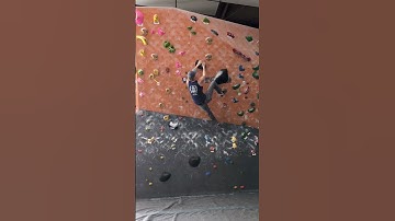 surprisingly chill v5 dyno #bouldering