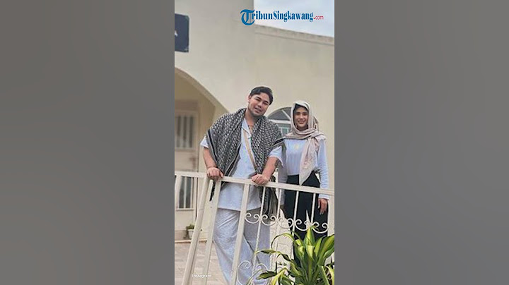 Potret Ivan Gunawan Resmikan Masjid yang Ia Bangun di Uganda, Bagi-Bagi Al Quran!