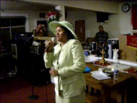 SIS. VICTORIA STITH IN CONCERT!!