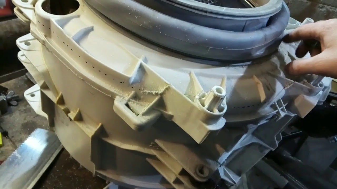 Хотпоинт Аристон, распил и пайка бака, замена развалившегося подшипника ...