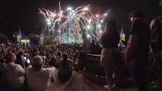 Disneys Enchantment Fireworks Show 17Jul22 VR 360